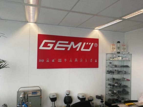 GEMU Valves CTOUCH laser nova 75 touchscreen Marcelis Halle Smart Office Aver cam