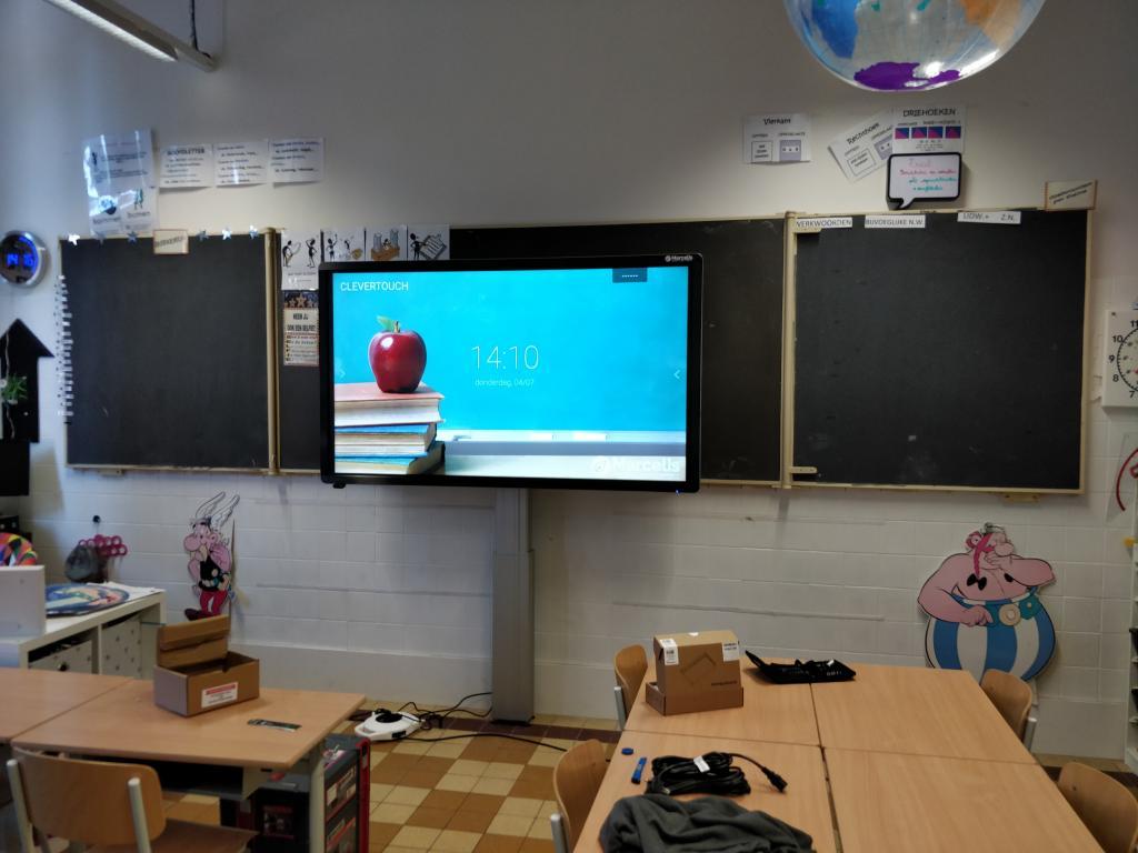 Clevertouch Plus 75 Smartboard educatie Scholengroep brussel Nellie Melba Marcelis School Smart 3 (2)