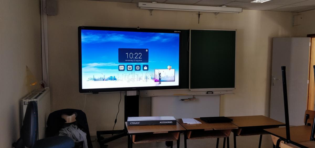 Ctouch laser sky 75 melle interactief scherm touchscreen College Melle klas Marcelis Halle Smart Office School touch